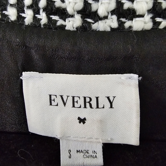 Everly Women Tweed Dress Sz S Plaid Pearl Buttons Sheath Pockets Mini Academia - Picture 6 of 8